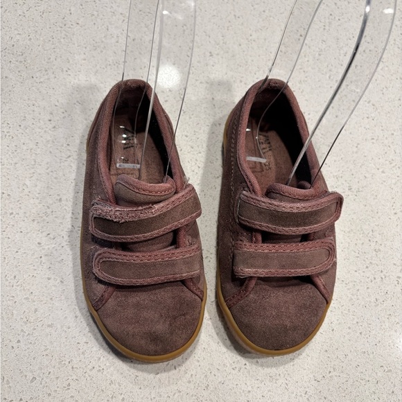 Zara Velcro shoes - Picture 1 of 7